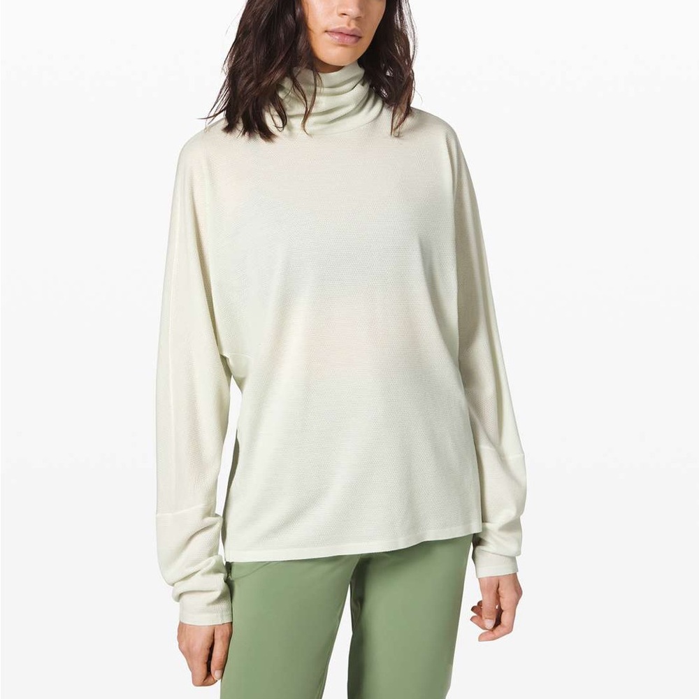 Lululemon Moraine Turtleneck Ocean Mist